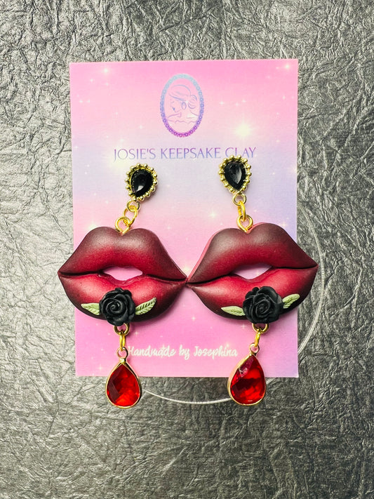 Red velvet ombré lip earrings