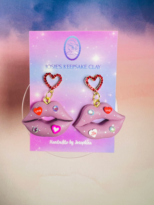 Conversation lip earrings