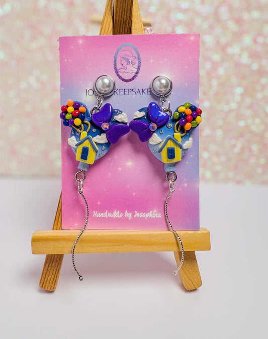 Flying house balloon dangles